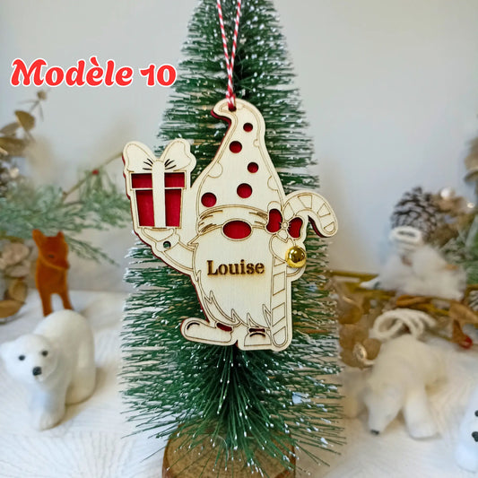 Gnome de Noël en bois gravé – Décoration féérique personnalisée