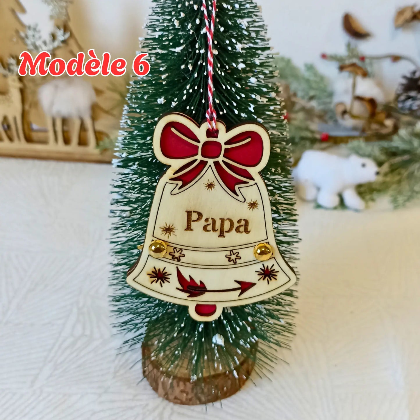 Gnome de Noël en bois gravé – Décoration sapin personnalisable