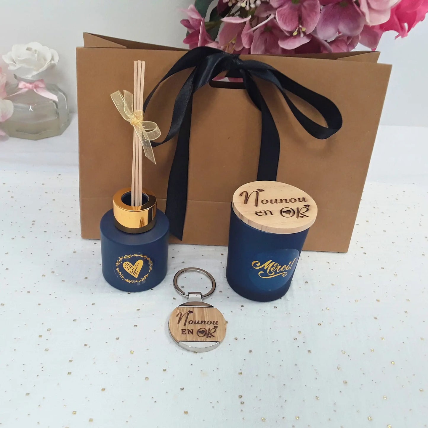 Coffret bougie, diffuseur de parfum et porte-clé bois gravé pour fin d’année scolaire.
