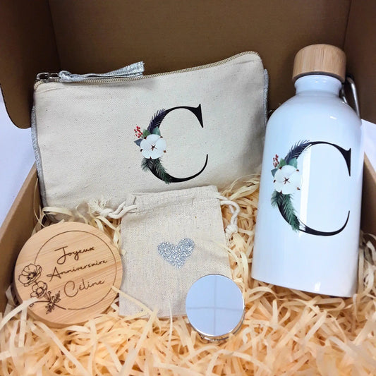 Coffret cadeau pour elle avec gourde personnalisée.