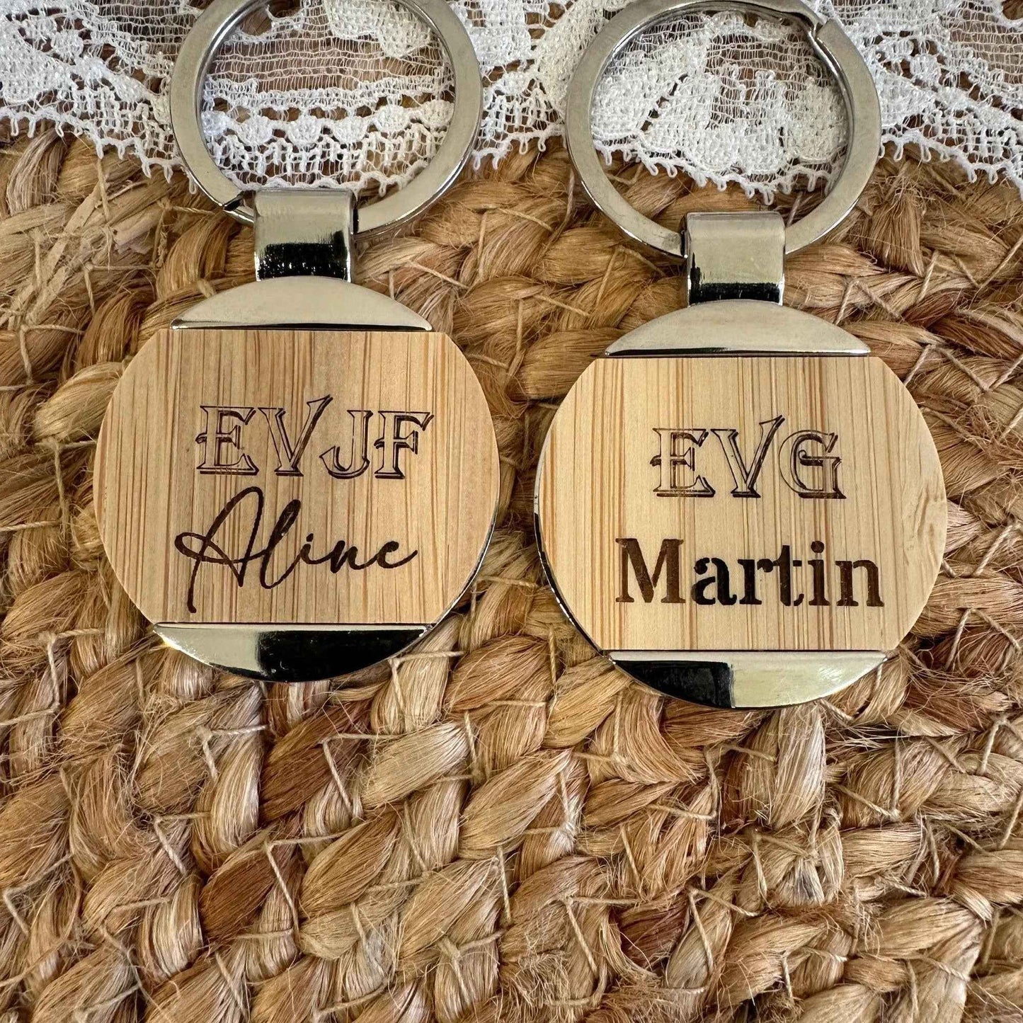 Porte-clés Personnalisés en Bois - Fabriqué en France - Evjf, Evg, Mariage - Cadeau témoin - Cadeaux Personnalisés Invités - Gravure - Clefs
