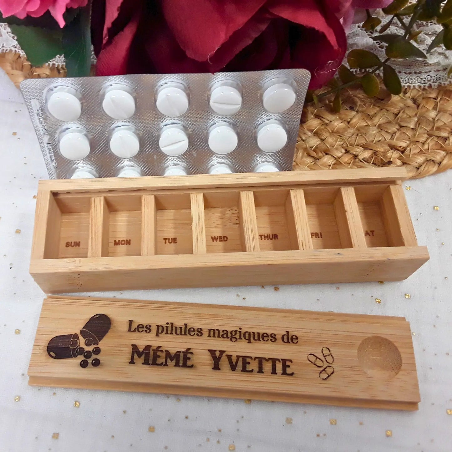 Organiseur de médicaments personnalisé mamie.