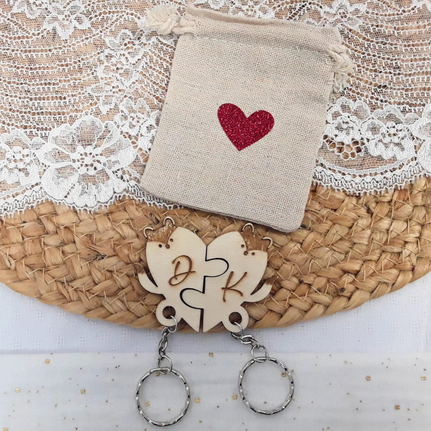 Gravure laser bois cadeau romantique.