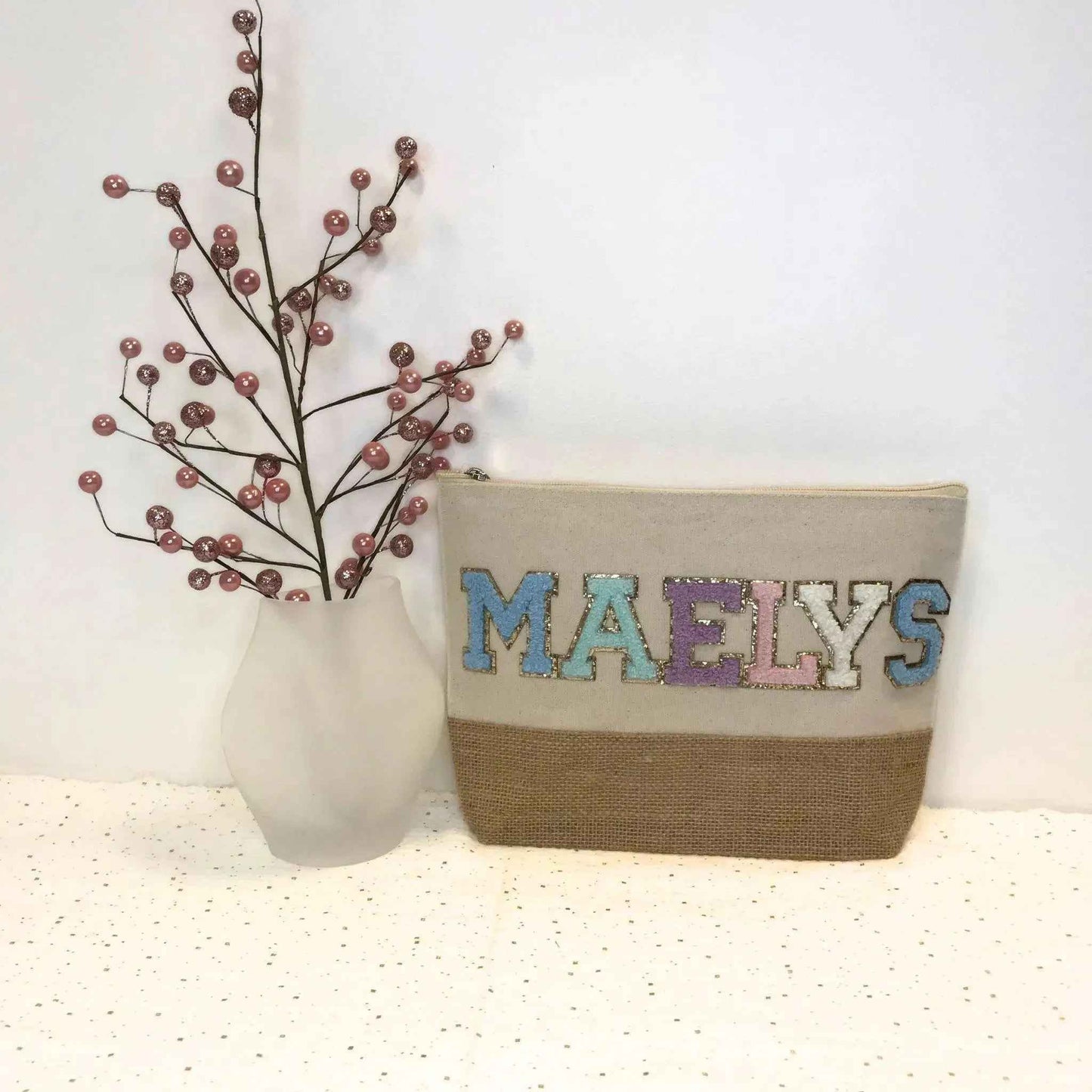 Pochette Personnalisable - Trousse de Toilette ou de Beauté - Création Française - Cadeau Unique et Pratique - Accessoire Chic et Durable