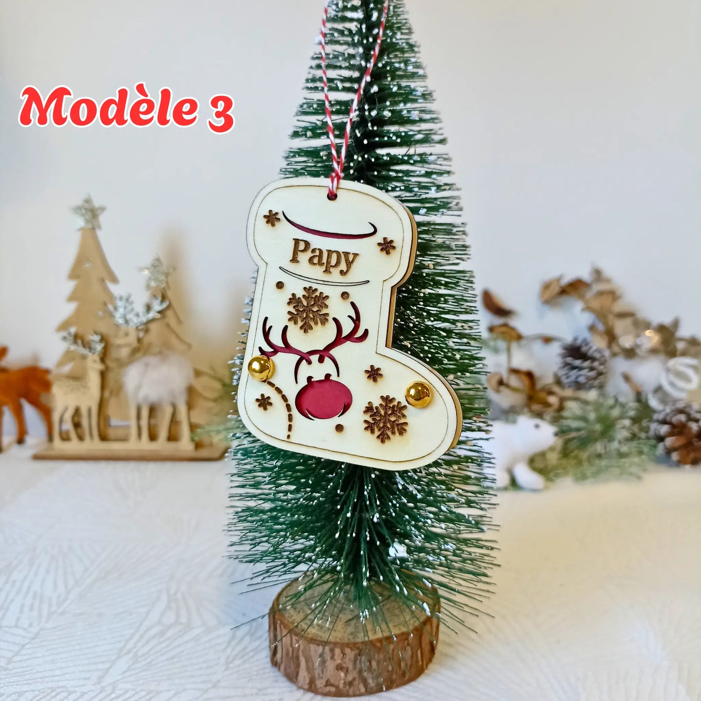 Décoration de Noël couple personnalisée – Ornement gnome en bois gravé – Cadeau romantique