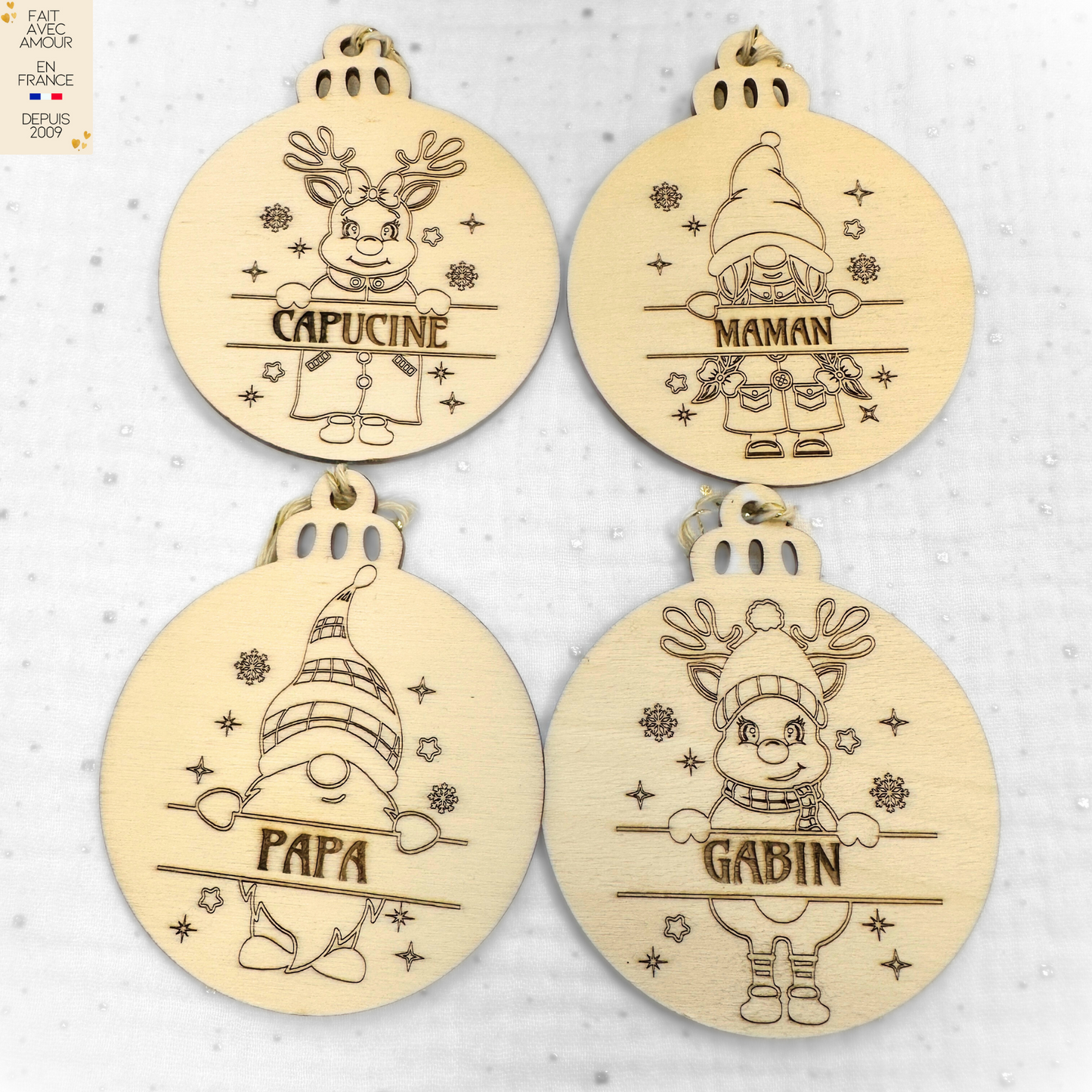 Boule de Noël Personnalisée - Bois Gravé au Laser - Fabriquée en France - Prénom et Motif