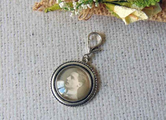 Wedding buttonhole, customizable with photo or text, souvenir jewelry, emotional jewelry, future groom gift, memorial, tribute to the deceased