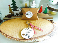 Engraved Wooden Keychain - Christmas Pregnancy Announcement Idea - Laser Engraving - Personalized Gift - Made in France