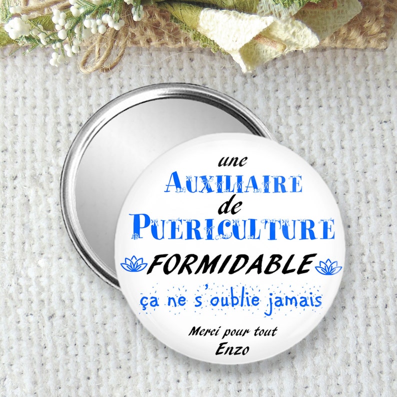 Miroir de Poche, Badge ou Magnet Personnalisé - Taille 75mm - Auxiliaire de puériculture - Idéal comme Cadeau de remerciement personnalisé