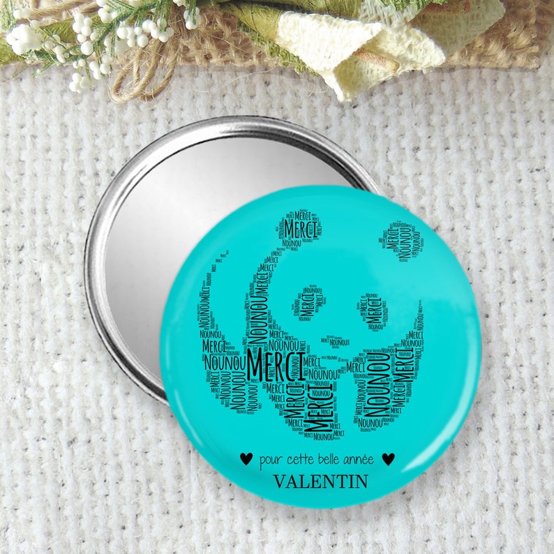 Miroir de poche, badge ou magnet personnalisable 7.5cm, cadeau pour atsem, maitresse, nounou, idéal en fin d'année scolaire, cadeau pas cher