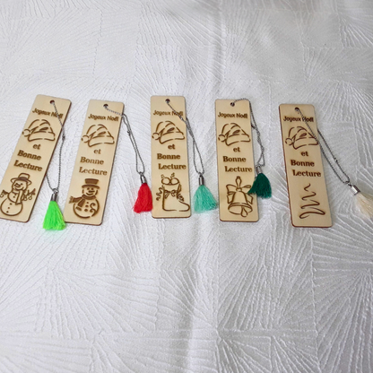 Marque-page Noël bois gravé - Cadeau artisanal personnalisé avec pompon