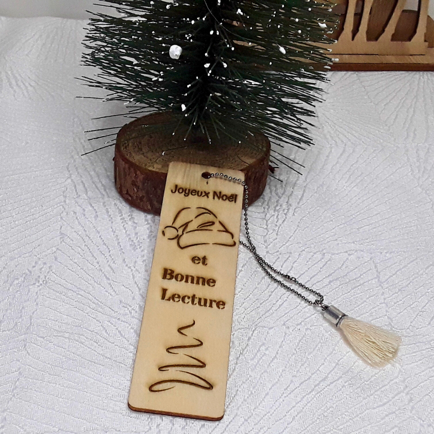 Marque-page Noël bois gravé - Cadeau artisanal personnalisé avec pompon