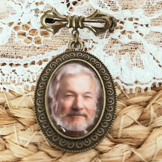 Médaillon photo pour bouquet de mariée personnalisé.