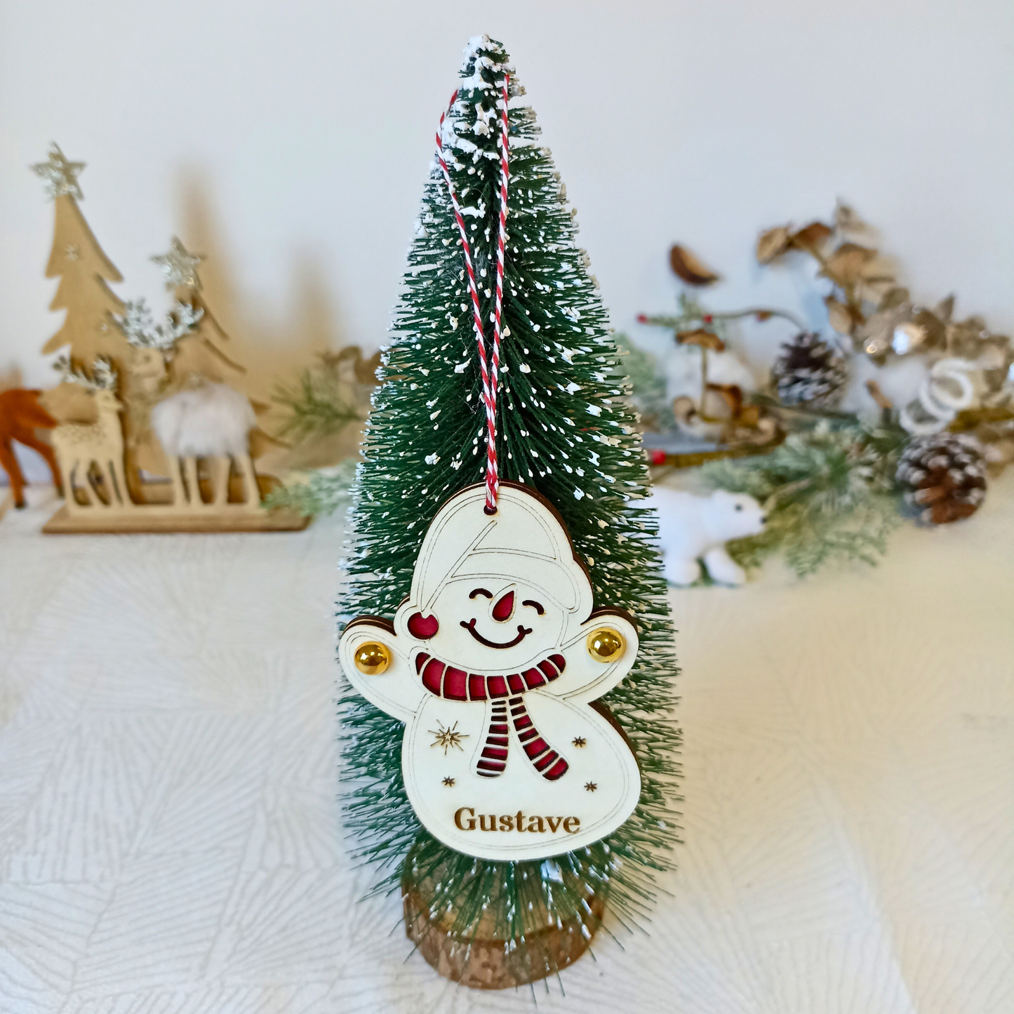 Décoration de Noël couple personnalisée – Ornement gnome en bois gravé – Cadeau romantique