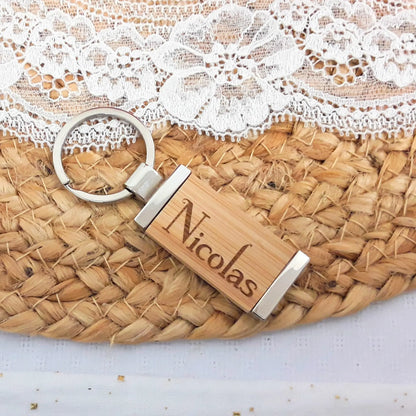 gravure prénom laser sur bois.