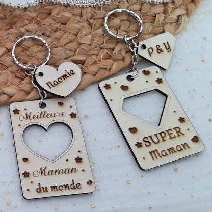 Petit cœur et petit diamant en bois avec prénom personnalisé.
