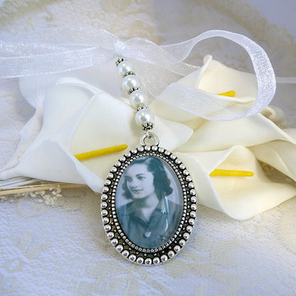 Medallion for the bridal bouquet, customizable with color or black and white photo, pearl and ribbon, for bouquet of dried flowers