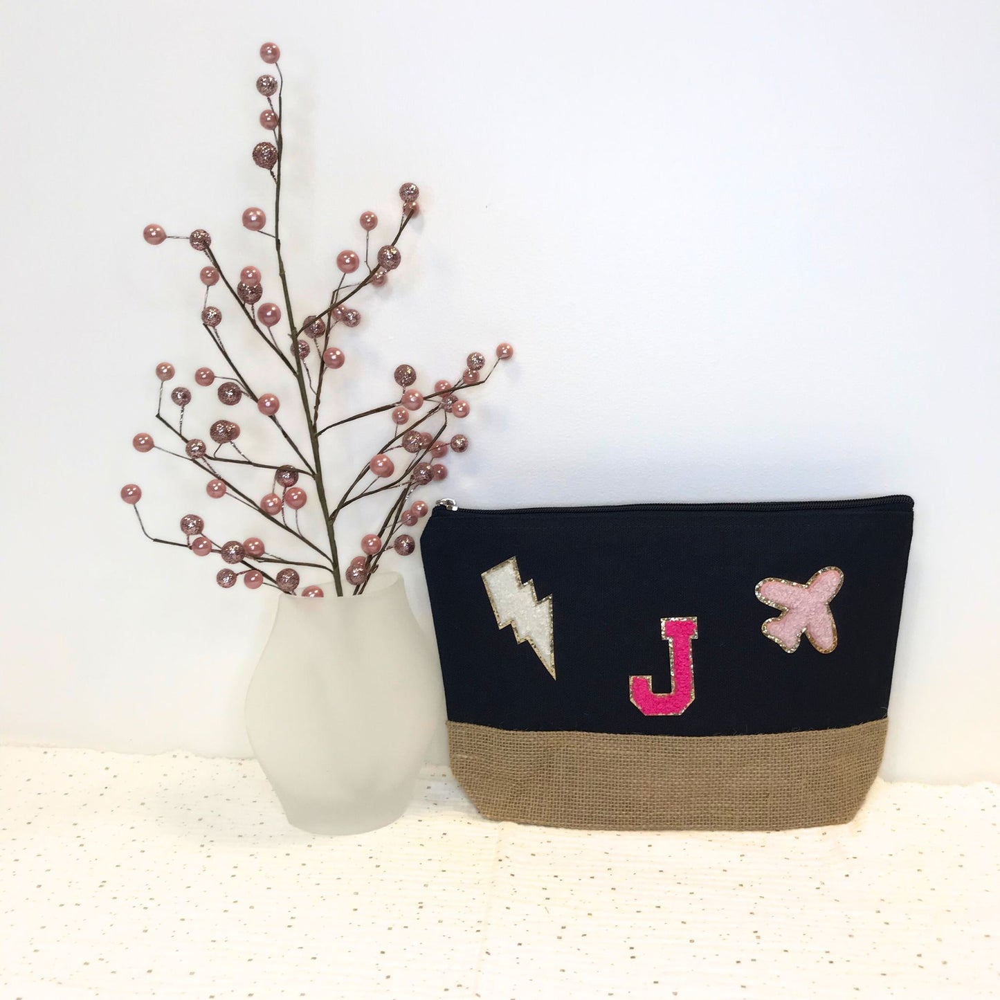 Pochette Personnalisable  - Trousse de Toilette ou de Beauté - Création Française - Cadeau Unique et Pratique - Accessoire Chic et Durable